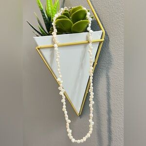 SOLD—- external sell.  White pearl Necklace keshi